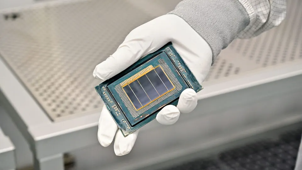 A Clearwater Forest Xeon at Fab 52: several 18A compute tiles laid side by side and joined into one processor