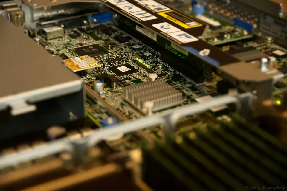 Inside a rack server: Solana validators are powerful many-core machines that run non-overlapping transactions side by side