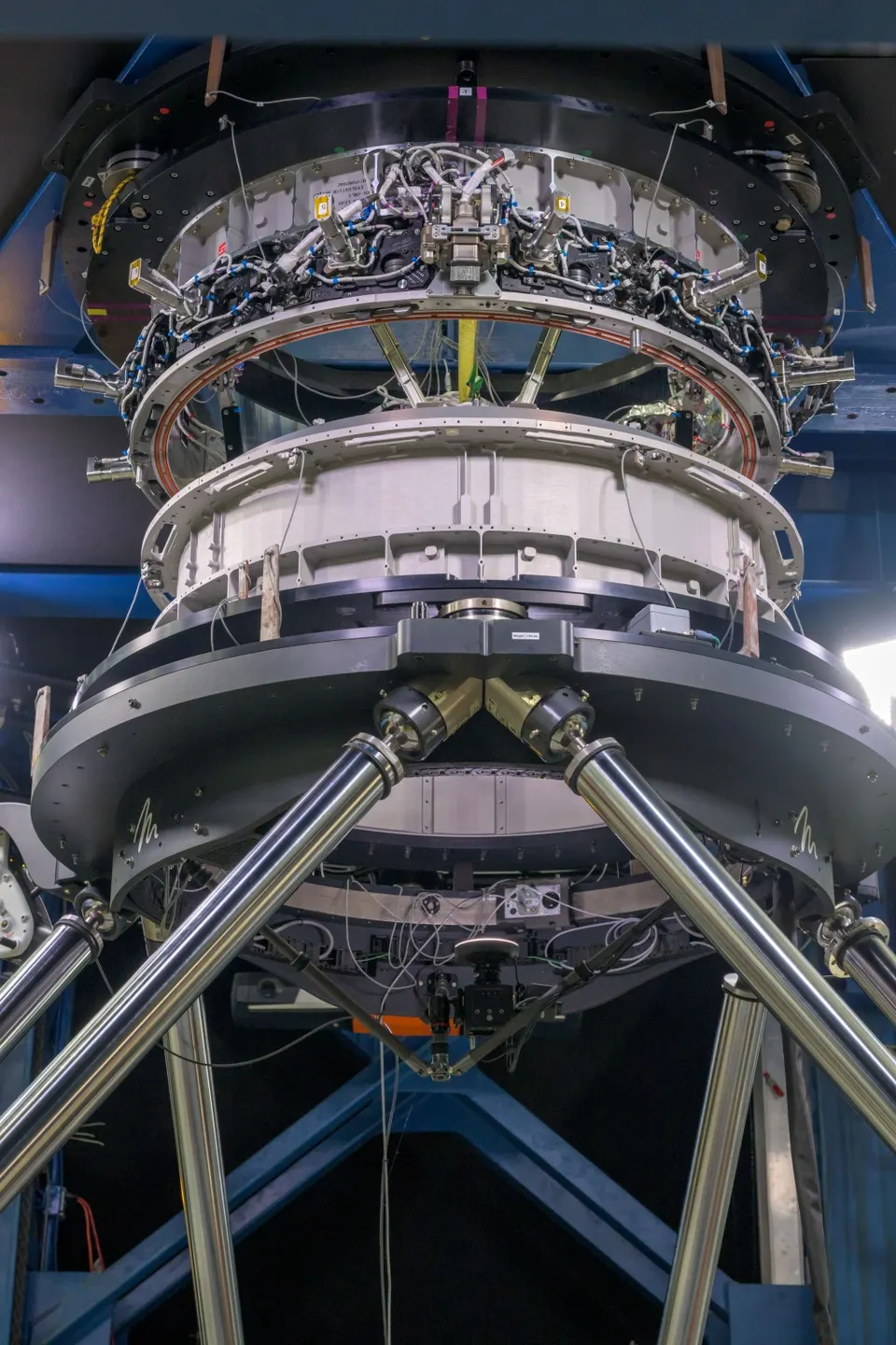 Starship HLS's docking system on a motion test rig: the ring Orion's crew will dock to before transferring down to the Moon