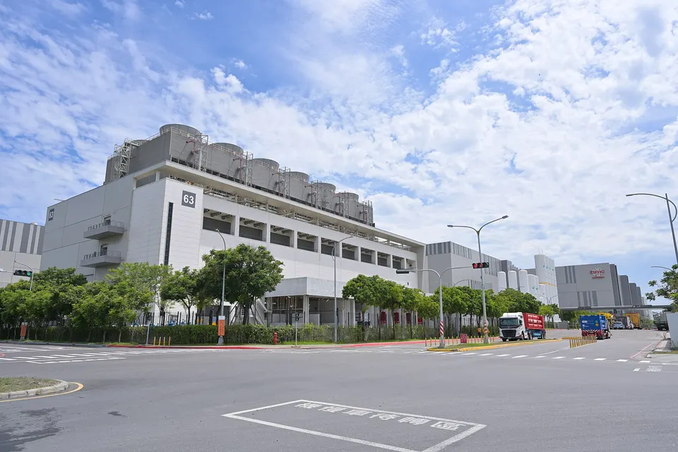 TSMC's Fab 18 in Tainan, Taiwan, not Arizona: the Arizona fabs copy fabs like this one, same tools and recipes